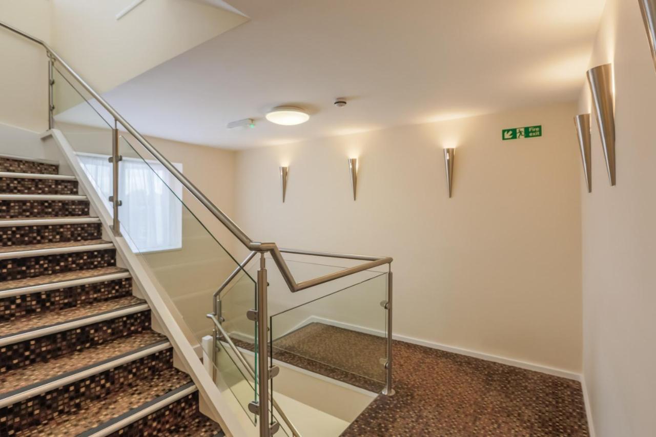 Отель Regent Excel 3*